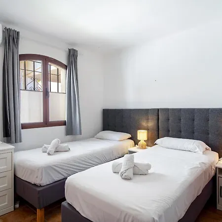 Hibiscos 72 Deluxe By Casasol