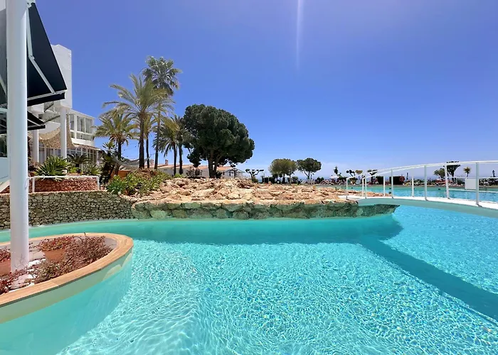 Hibiscos 72 Deluxe By Casasol